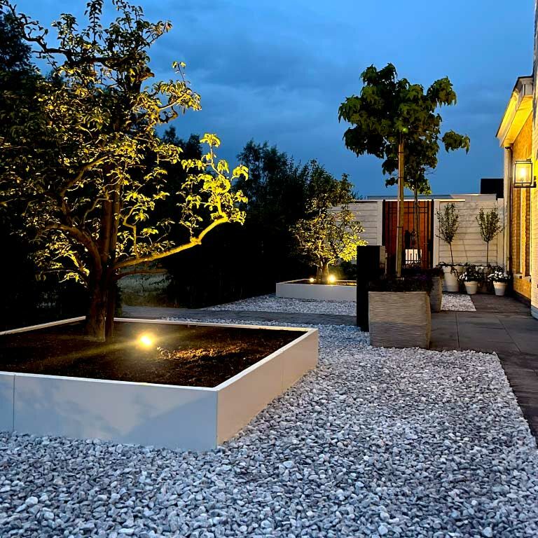Korito za rože iz prašno barvanega jekla Miami xxl 180 x 180 cm