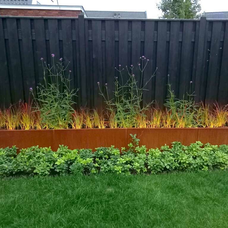 Korito za rože iz jekla corten Texas xxl 400 x 50 cm