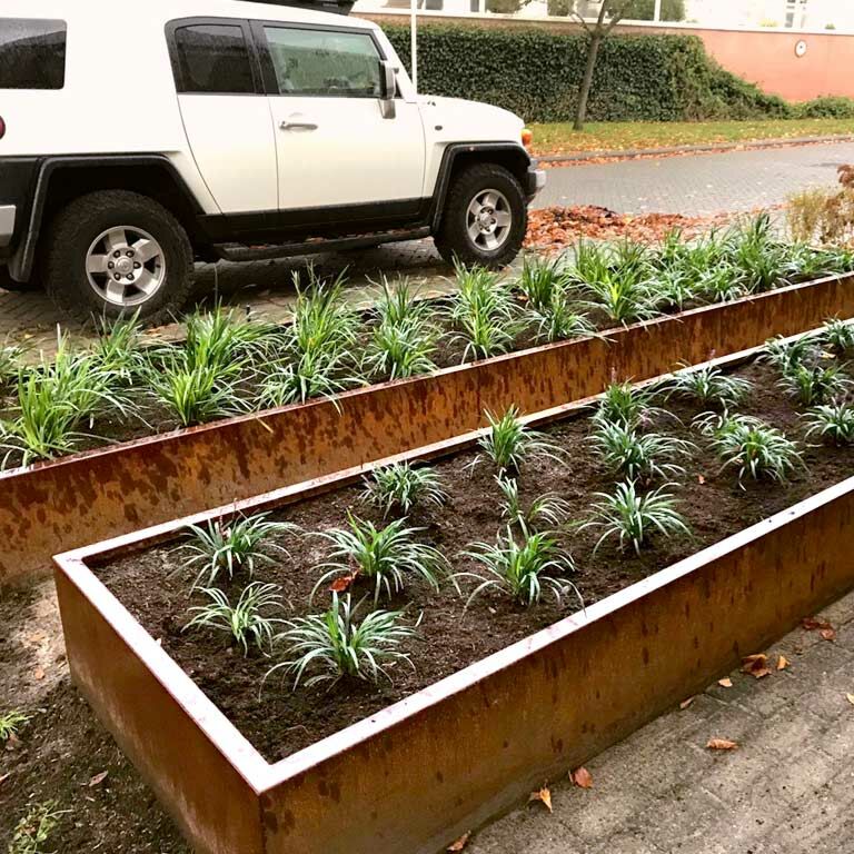 Korito za rože iz jekla corten Texas xxl 500 x 80 cm