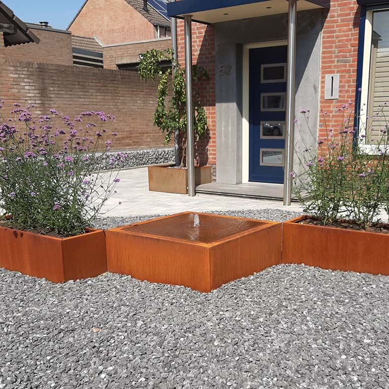 Fontana iz jekla corten 100 x 100 x 40 cm