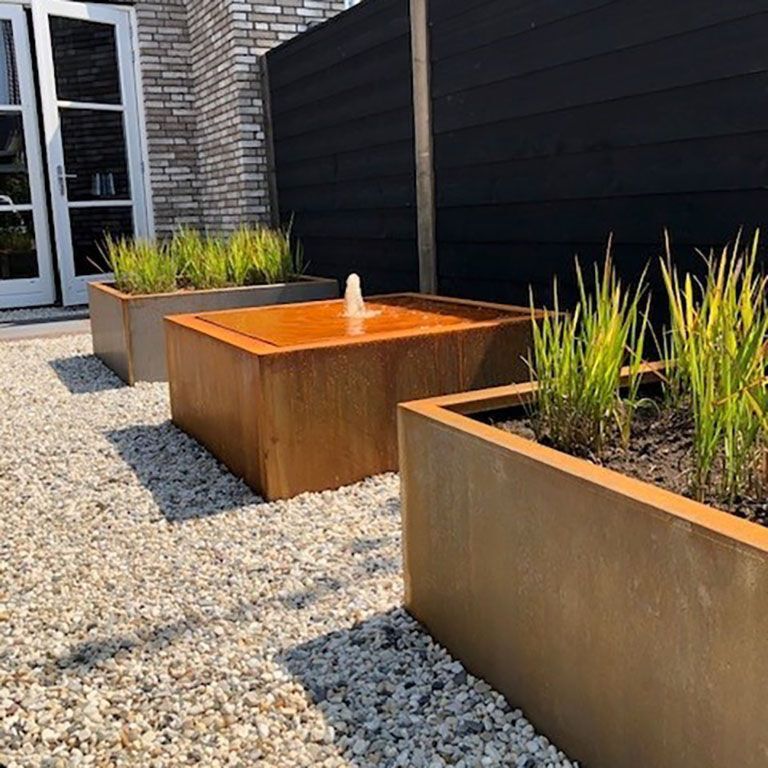 Fontana iz jekla corten 100 x 100 x 40 cm