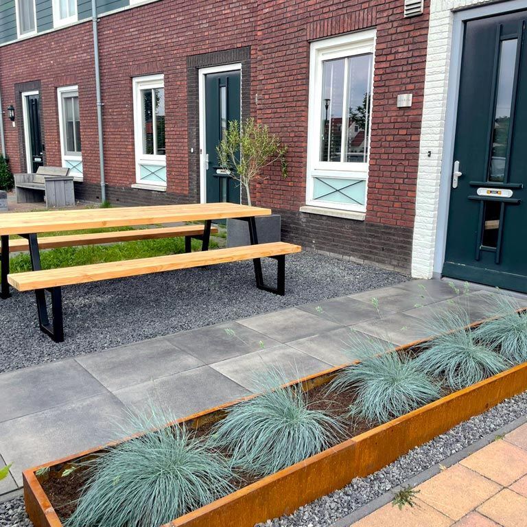 Obrobe za gredice iz jekla corten pod kotom 22 cm (dolžina 240 cm)