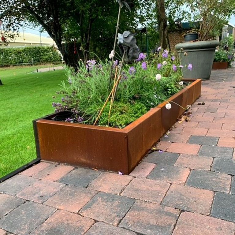 Škarpa iz jekla corten ravno 100 cm (višina 40 cm)
