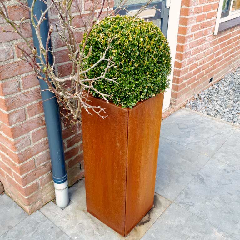 Korito za rože iz jekla corten Miami 30 x 30 cm