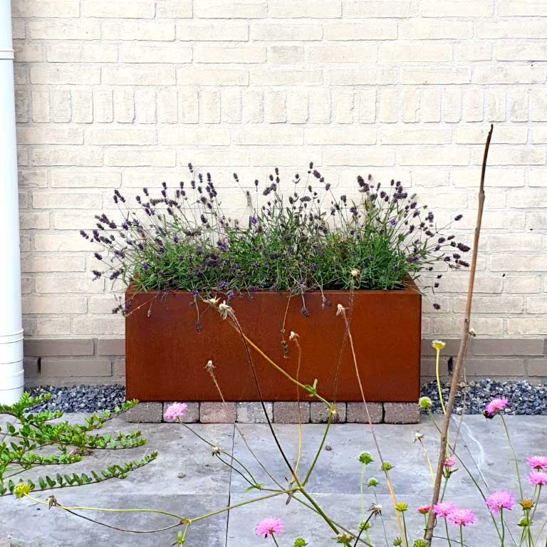 Korito za rože iz jekla corten Texas 30 x 80 cm