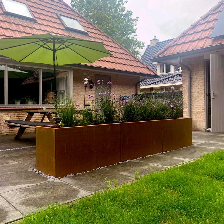 Korito za rože iz jekla corten Texas xxl 300 x 50 cm