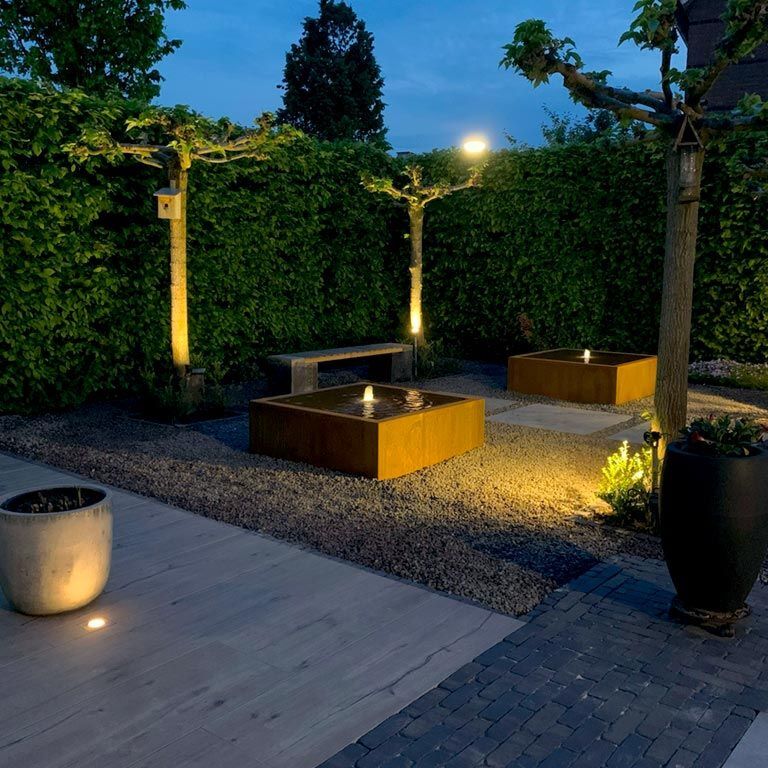 Fontana iz jekla corten 120 x 120 x 40 cm