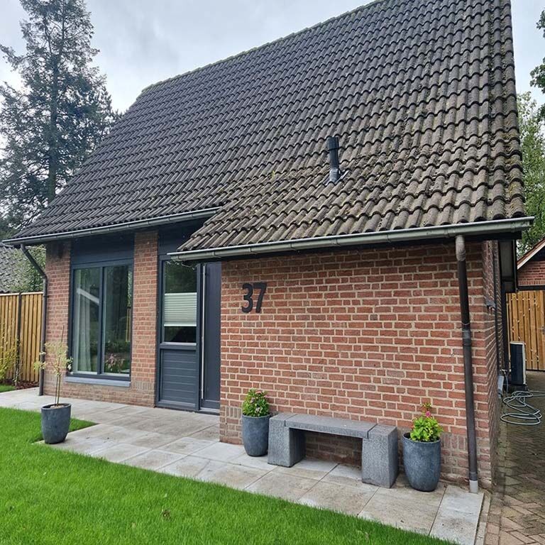 Hišna številka iz nerjavečega jekla 7 - 20,9 x 30 cm - RAL9005 Fina struktura (črna)