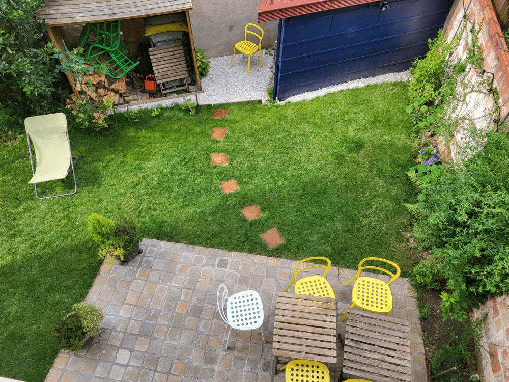 Katere rastline se najbolje prilegajo okoli ploščic?